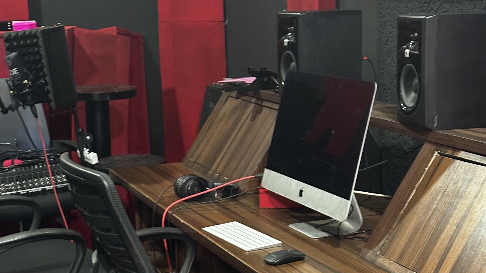 10 Tips for Getting the Best Sound in Your Studio Session at The Freeme Space